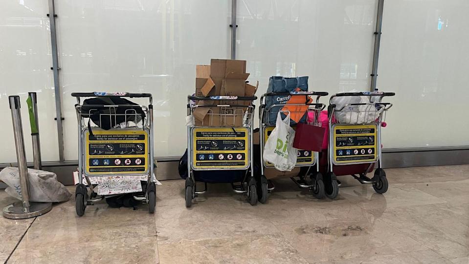 Carritos portaequipajes en el aeropuerto de Barajas.