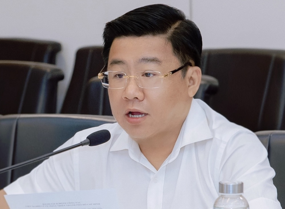 Giáo sư 46 tuổi, người Hà Nội làm Chủ tịch Hội đồng Đại học Kinh tế TPHCM
