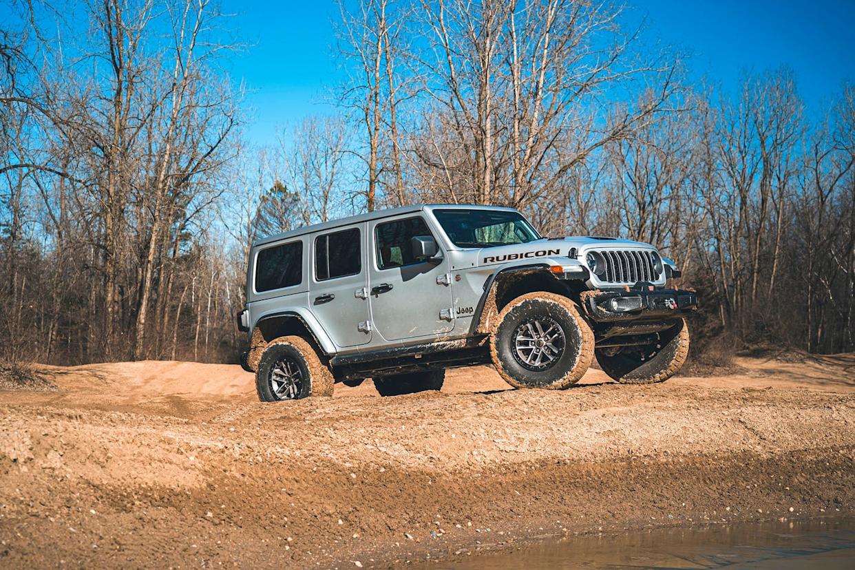 Jeep Wrangler Rubicon 392 Issued a Stay of Execution, and the Gladiator to Get a 470-HP V-8 Too