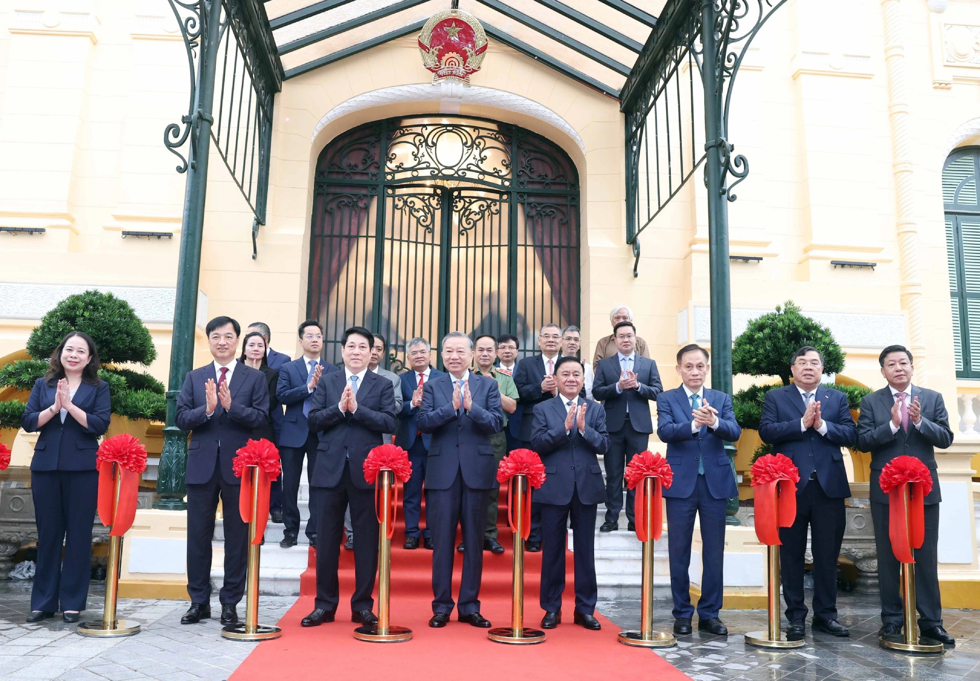 Tổng Bí thư, Chủ tịch nước dự lễ bàn giao trụ sở làm việc Cơ quan Chủ tịch nước