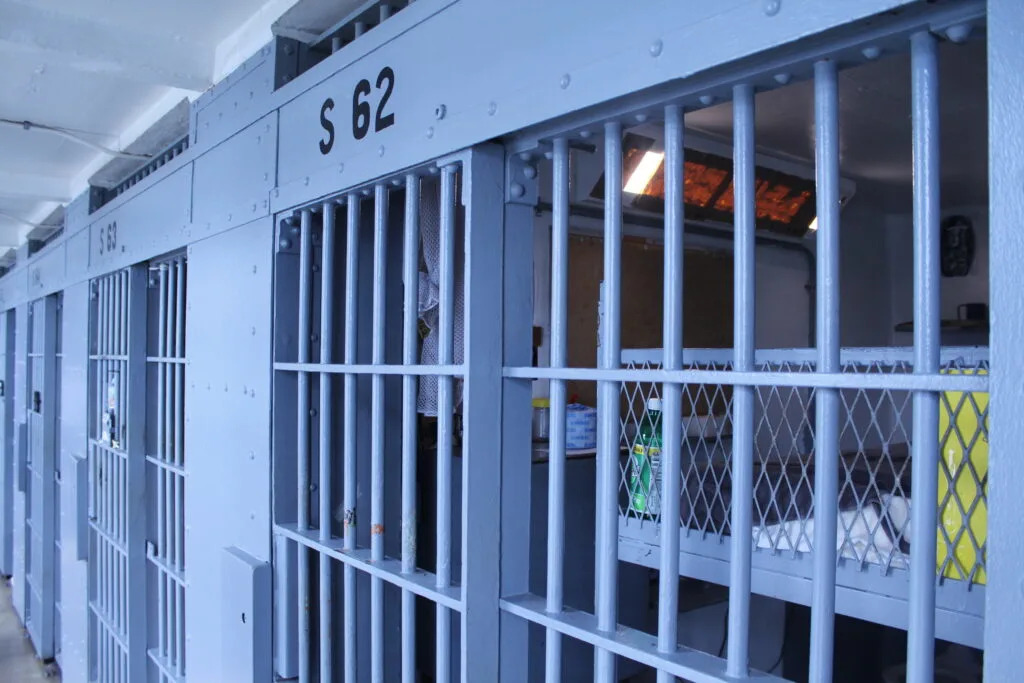 10 South Dakota inmates paroled for deportation, governor says