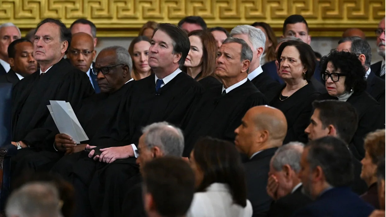 Supreme Court declines to block Mississippi social media age-restriction law, for now