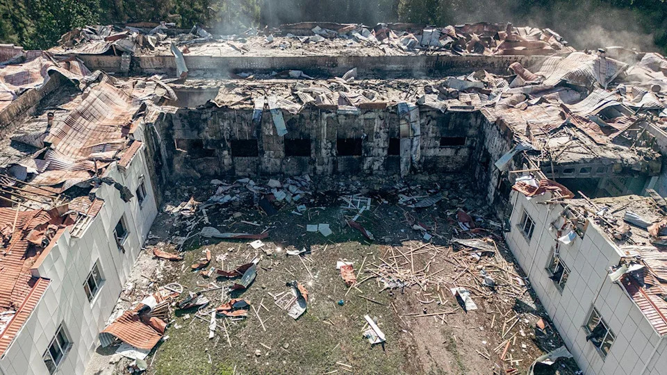 Drone strike on Sumy injures family