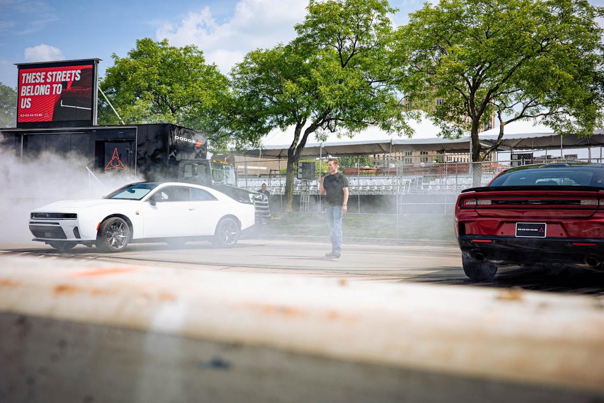 Roadkill Nights Showed What Makes the New Dodge Charger Sixpack So Freakin' Unique
