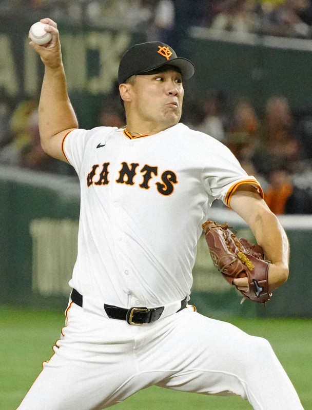 【巨人－ヤクルト】ヤクルト戦に先発した巨人・田中将＝東京ドームで2025年8月7日