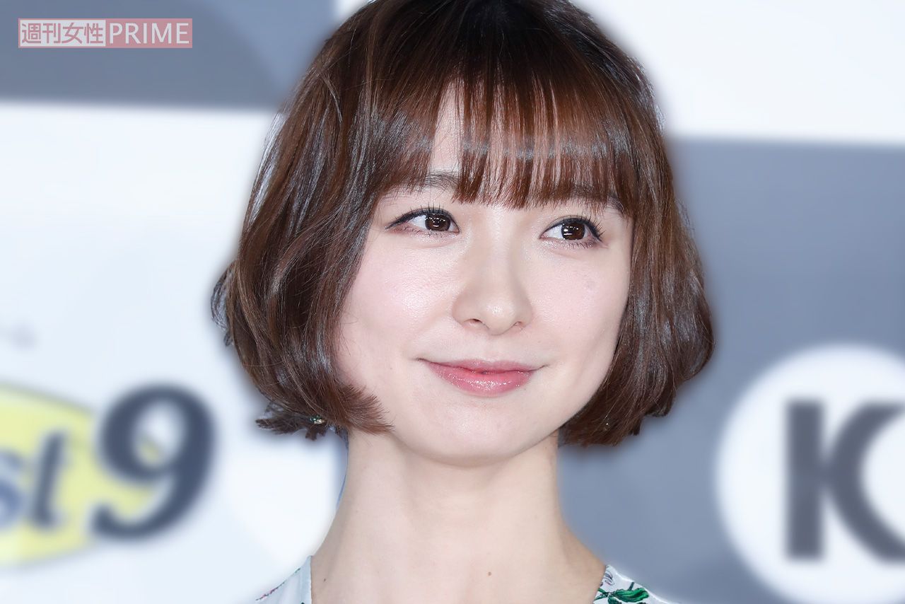 篠田麻里子、阪神ユニ姿で巨人戦を観戦も「正規品じゃないと確信」ファンが気づいた“偽物”疑惑