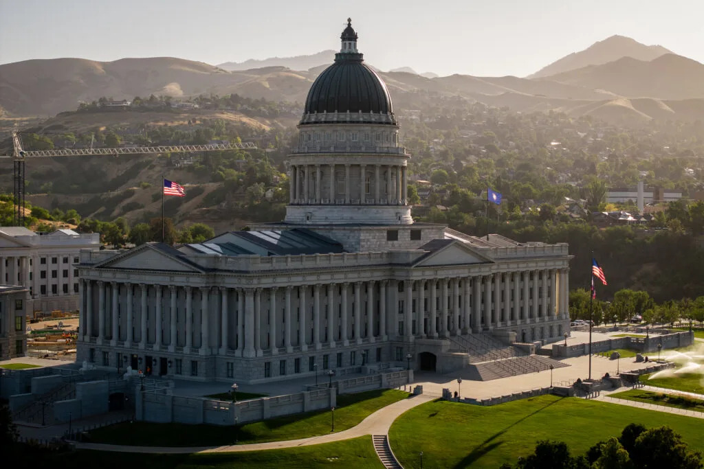 Judge orders Utah Legislature to draw new congressional maps