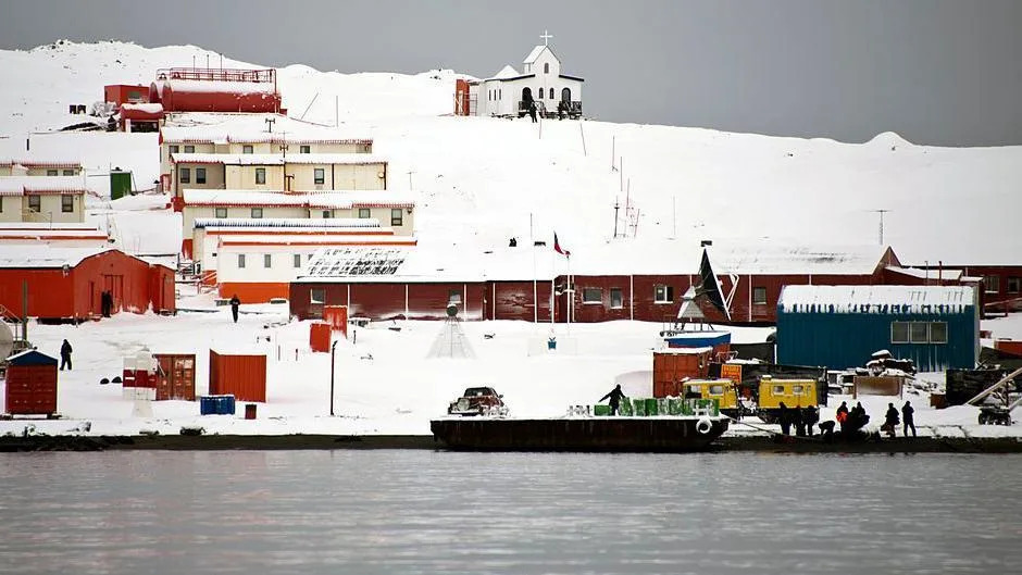 Charges dropped against teen pilot detained in Antarctica