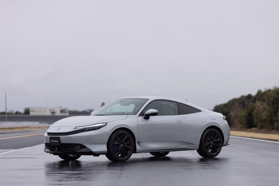 2026 honda prelude white front three quarter view