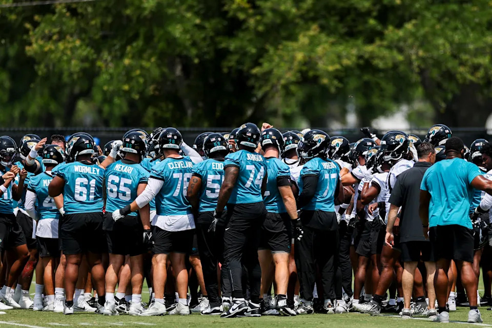 JACKSONVILLE, FLORIDA - MAY 19: The Jacksonville Jaguars players huddle during an NFL football practice at Miller Electric Center on May 19, 2025 in Jacksonville, Florida. (Photo by Logan Bowles/Getty Images)