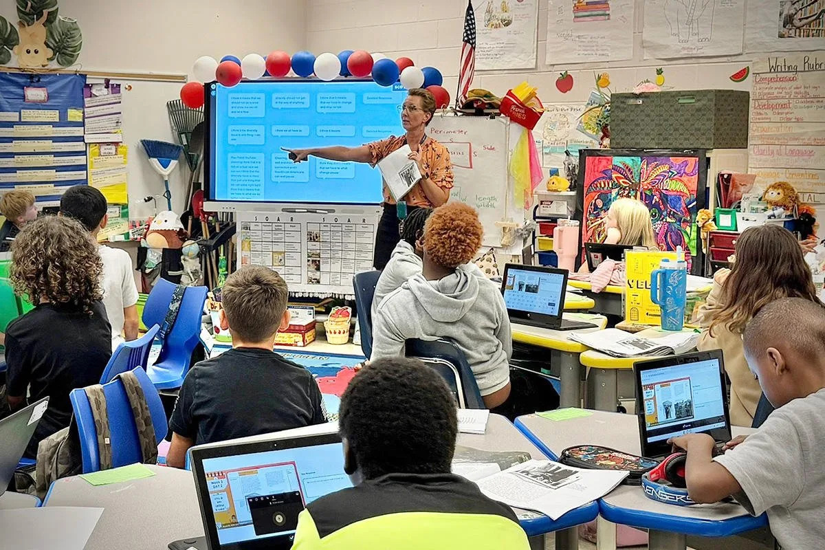Military School Teachers' Unions Win Temporary Block on Order to End Collective Bargaining