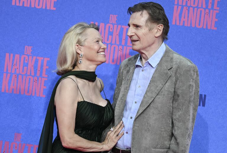 Liam Neeson admitió cuál es el momento de su carrera que más lo enorgulleció y emocionó a Pamela Anderson