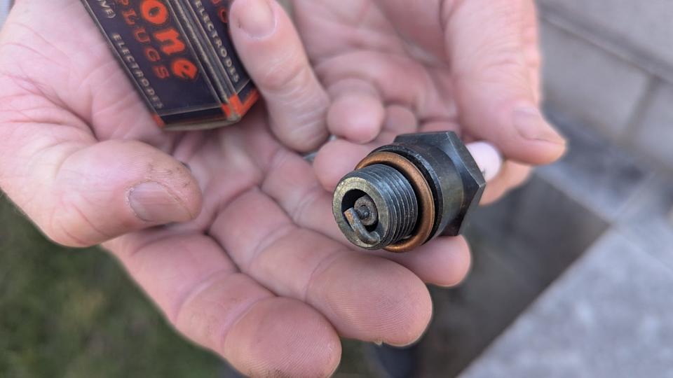 firestone radioactive po210 spark plugs