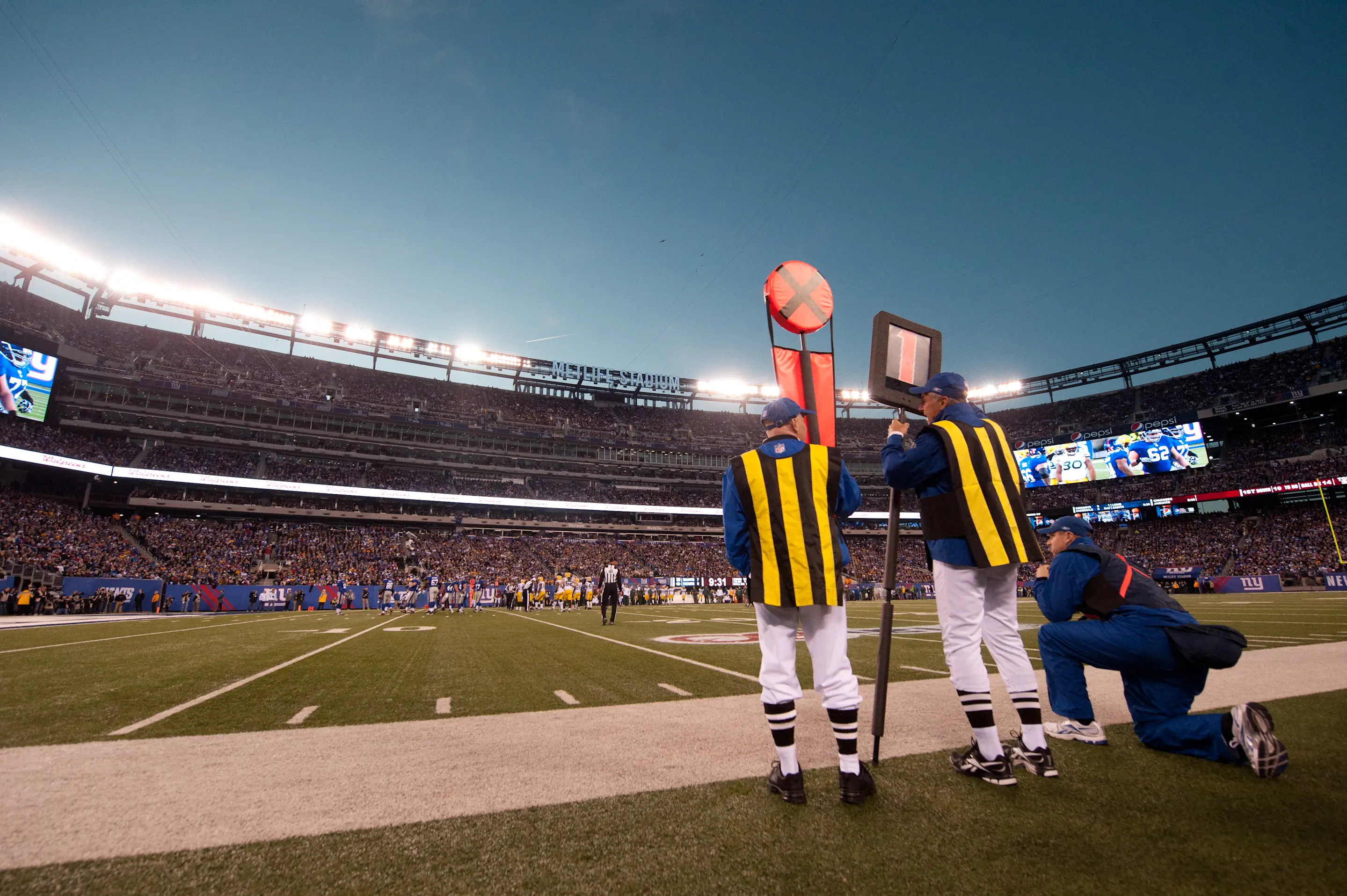 EAST RUTHERFORD, NJ - DECEMBER 04: A general view from field level of the chain gang during the game between the New York Giants and the Green Bay Packers at MetLife Stadium on December 4, 2011 in East Rutherford, New Jersey. The Packers defeated the Giants 38 to 35. (Photo by Rob Tringali/SportsChrome/Getty Images)