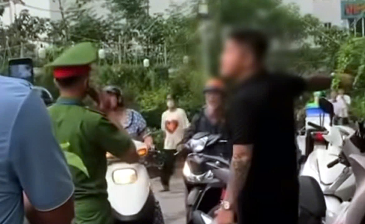 Xử lý nam thanh niên xăm trổ thách thức công an tại chốt bảo vệ A80