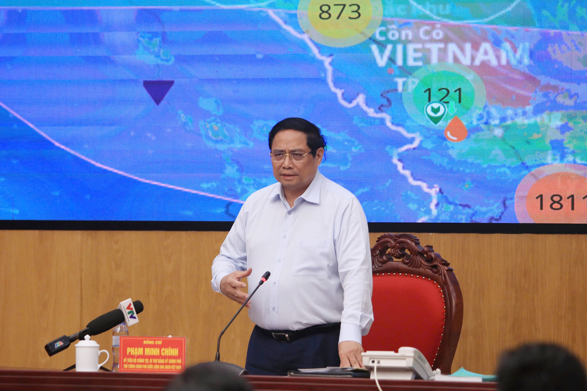 Thủ tướng lập ngay Sở chỉ huy tiền phương, họp khẩn với địa phương ứng phó bão số 5