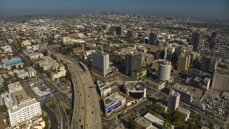 hollywood skyline features 