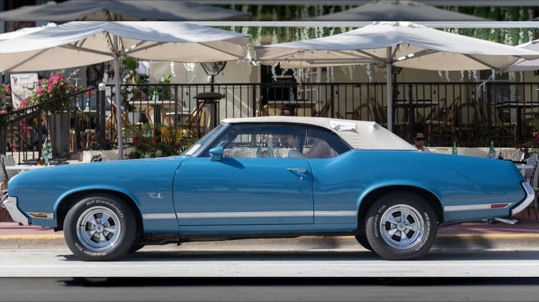 Oldsmobile Cutlass