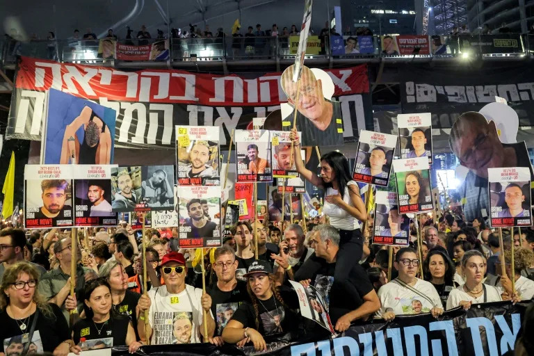 Israel far right presses Netanyahu for decisive win against Hamas