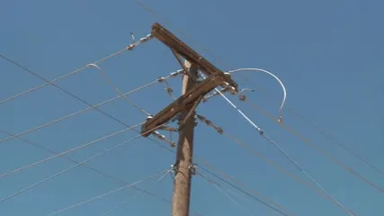 New Mexico researchers look for ways to prevent wildfires caused by power lines