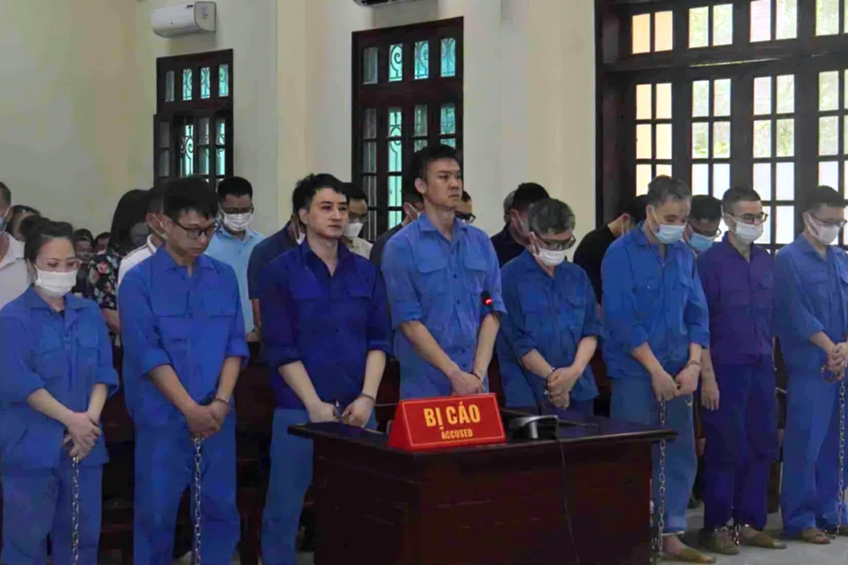 Nhận 8,1 tỷ hối lộ, 14 lãnh đạo cán bộ Hải quan Hải Phòng nói là 'tiền cảm ơn'