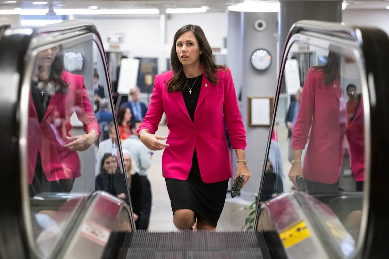 14 Republican senators urge White House to release delayed NIH funds