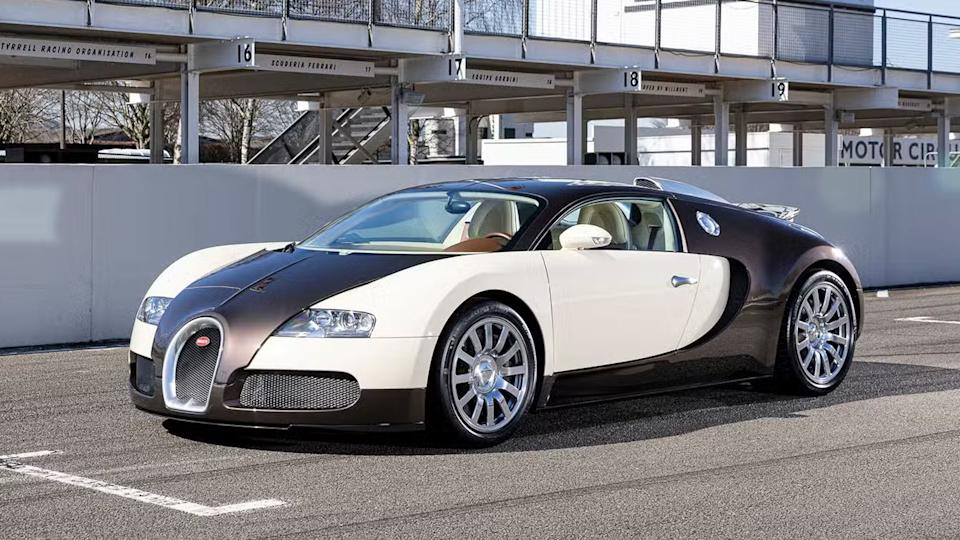 2007 Bugatti Veyron Sets Auction Record with $2 Million Sale
