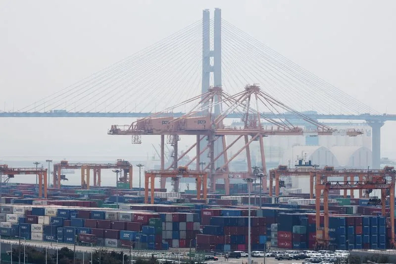 Analysis-Korea, US prepare for summit with details of trade deal unresolved