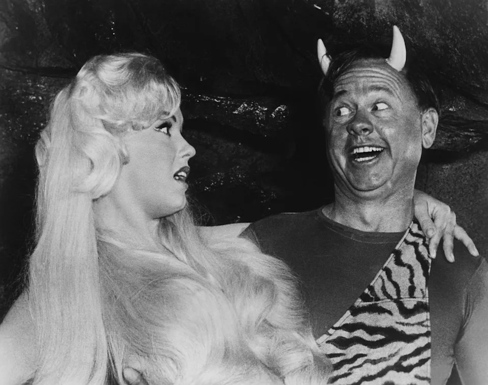 THE PRIVATE LIVES OF ADAM AND EVE, Mamie Van Doren, Mickey Rooney, 1960