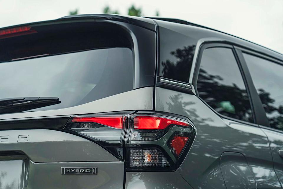 2025 subaru forester hybrid
