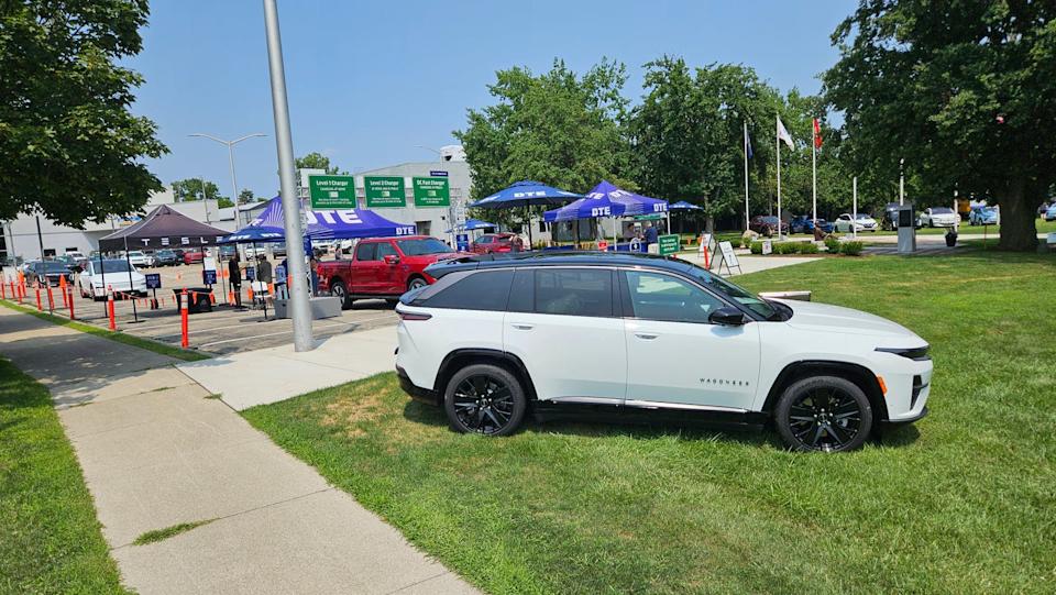 2024 jeep wagoneer s at 2025 clean cruise metro detroit hosted by michigan electric vehicle alliance