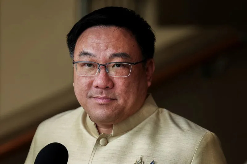 Thailand plans $572 million stimulus spending and will compensate border conflict casualties