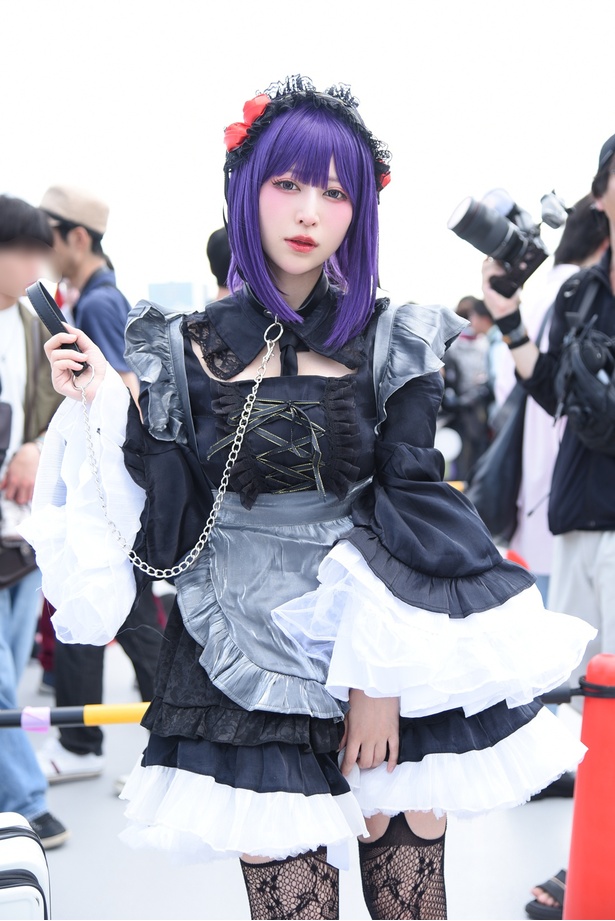 「遊☆戯☆王」ブラック・マジシャン・ガールからバニー衣装の「GANTZ」レイカまで…「コミケ106」を彩った“アニメヒロイン”コスプレイヤー