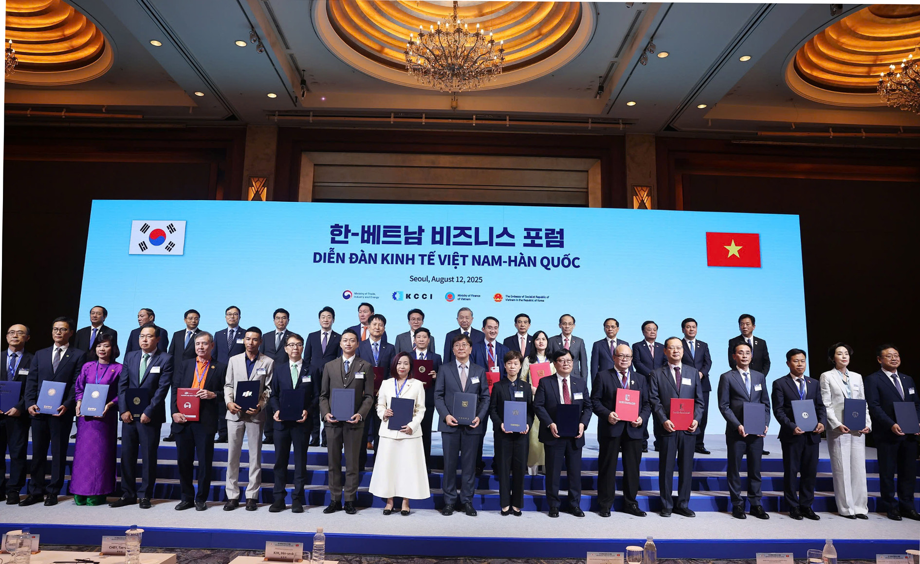 Doanh nghiệp Việt hợp tác với Hàn Quốc phát triển chip thế hệ mới