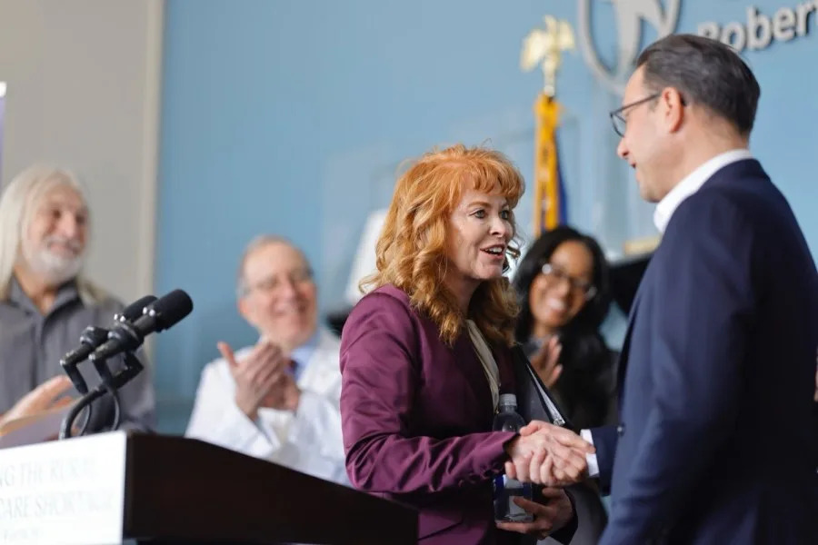 Governor Josh Shapiro, Treasurer Stacy Garrity Visit Sayre Hospital