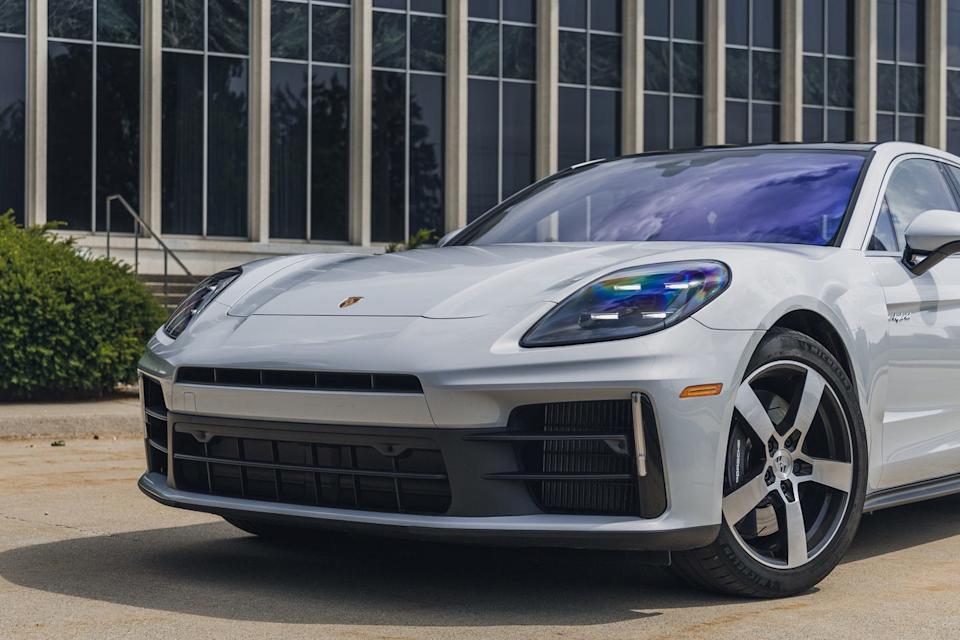 2025 porsche panamera 4 ehybrid