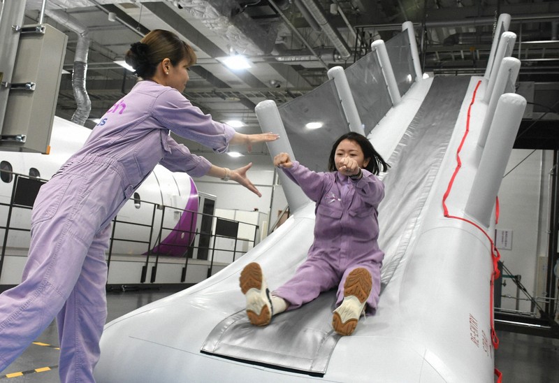 ピーチ、関空に複合訓練施設を開設　退役機体活用し人材育成