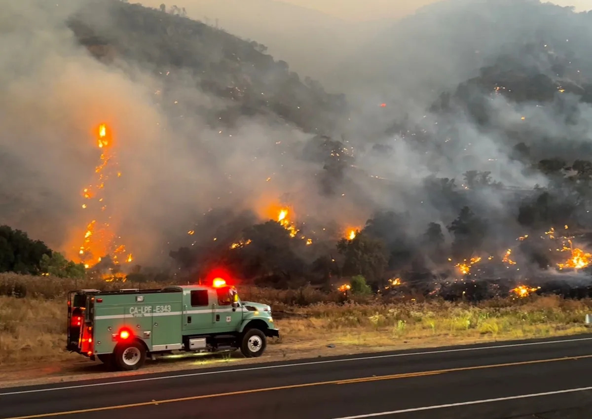 Gifford Fire destroys 65,000 acres as high wind warnings raise fears California blaze could grow