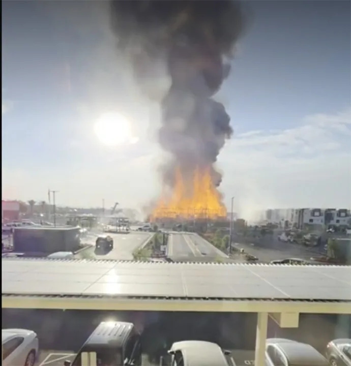 Photo of North Las Vegas fire at construction site on Aug. 5, 2025. (Credit: Kristin Schaffner)