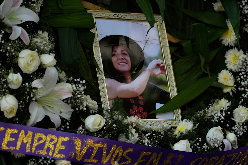 13 arrested in connection with killings of 2 Mexico City mayoral staffers
