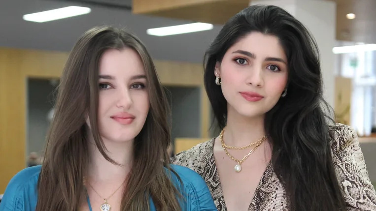 Andreea (left) and Valentina - 