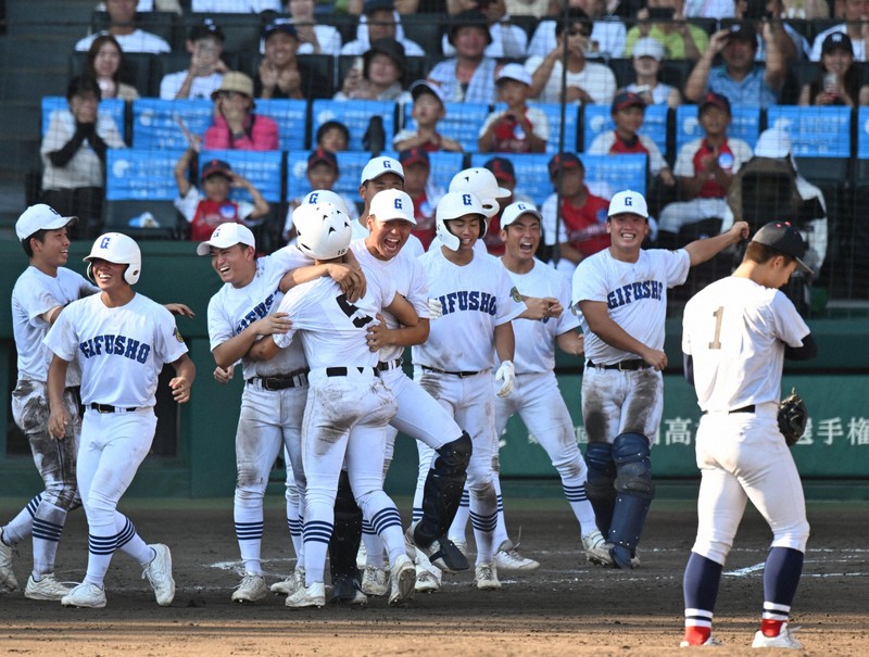 夏の甲子園、タイブレーク7試合目　春夏最多　18年センバツで導入