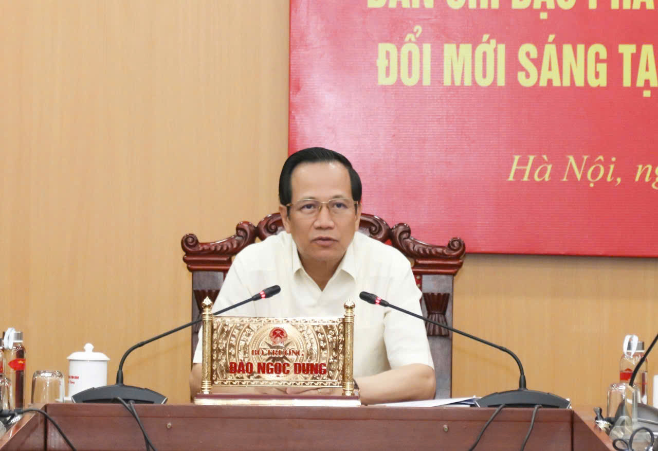 Bộ trưởng Đào Ngọc Dung: 'Tầm nhìn xa, hành động mau lẹ, bắt đầu từ việc cụ thể để chuyển đổi số'