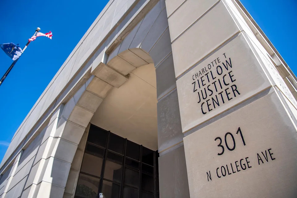 'Fuzzy' ceiling: Mold, drips in southern Indiana justice center prompt OSHA complaint