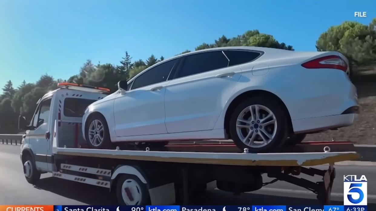 Los Angeles Police Bust Bandit Towing Operation