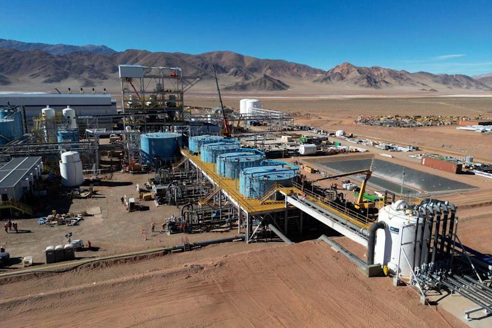 Vista aérea de la planta de extracción de litio en el Salar Centenario Ratones, provincia de Salta, Argentina, tomada el 4 de julio de 2024.