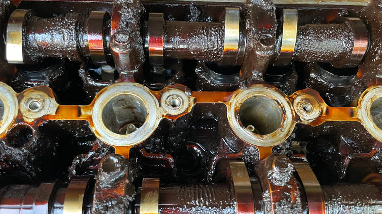 An open engine with sludge