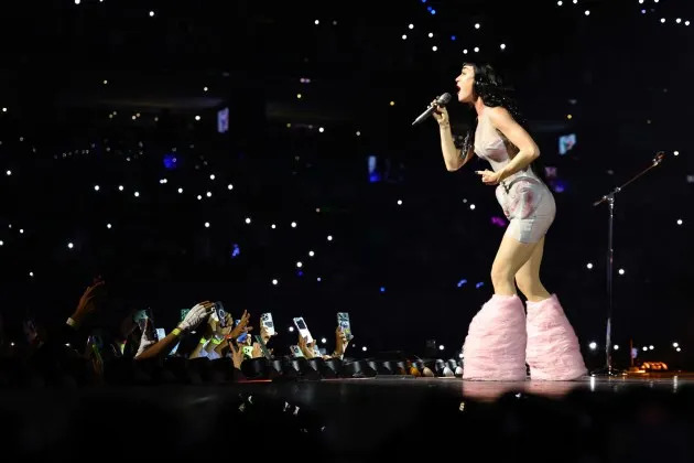 Katy Perry Fan Collapses on Stage During Lifetimes Tour Stop in Detroit
