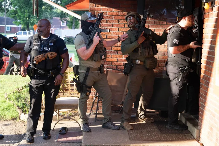 U.S. Marshals arrest 141 fugitives in gang violence sweep