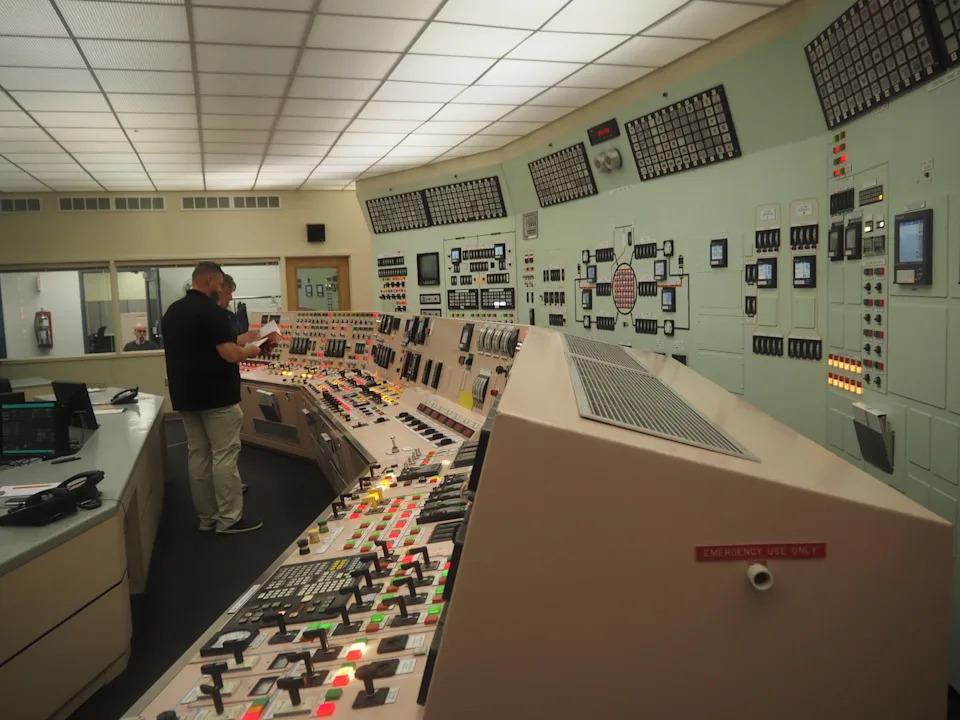 Holtec employees train at Palisades in a mock operation room in Covert Twp. on Aug. 12, 2024. | Lucy Valeski